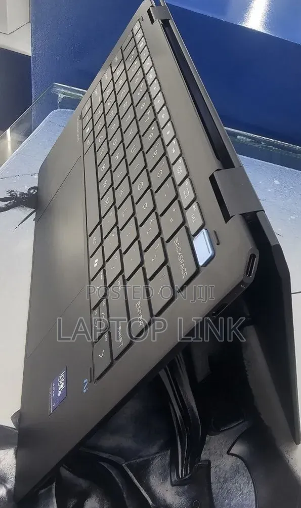New Laptop HP OmniBook X Flip 14" 16GB Intel Core Ultra 7 SSD 1T