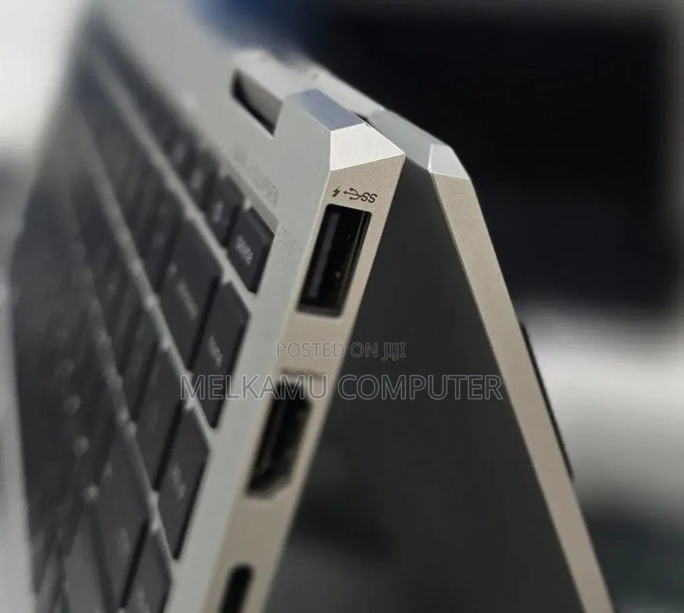 New Laptop HP EliteBook 1040 G8 16GB Intel Core i7 SSD 512GB