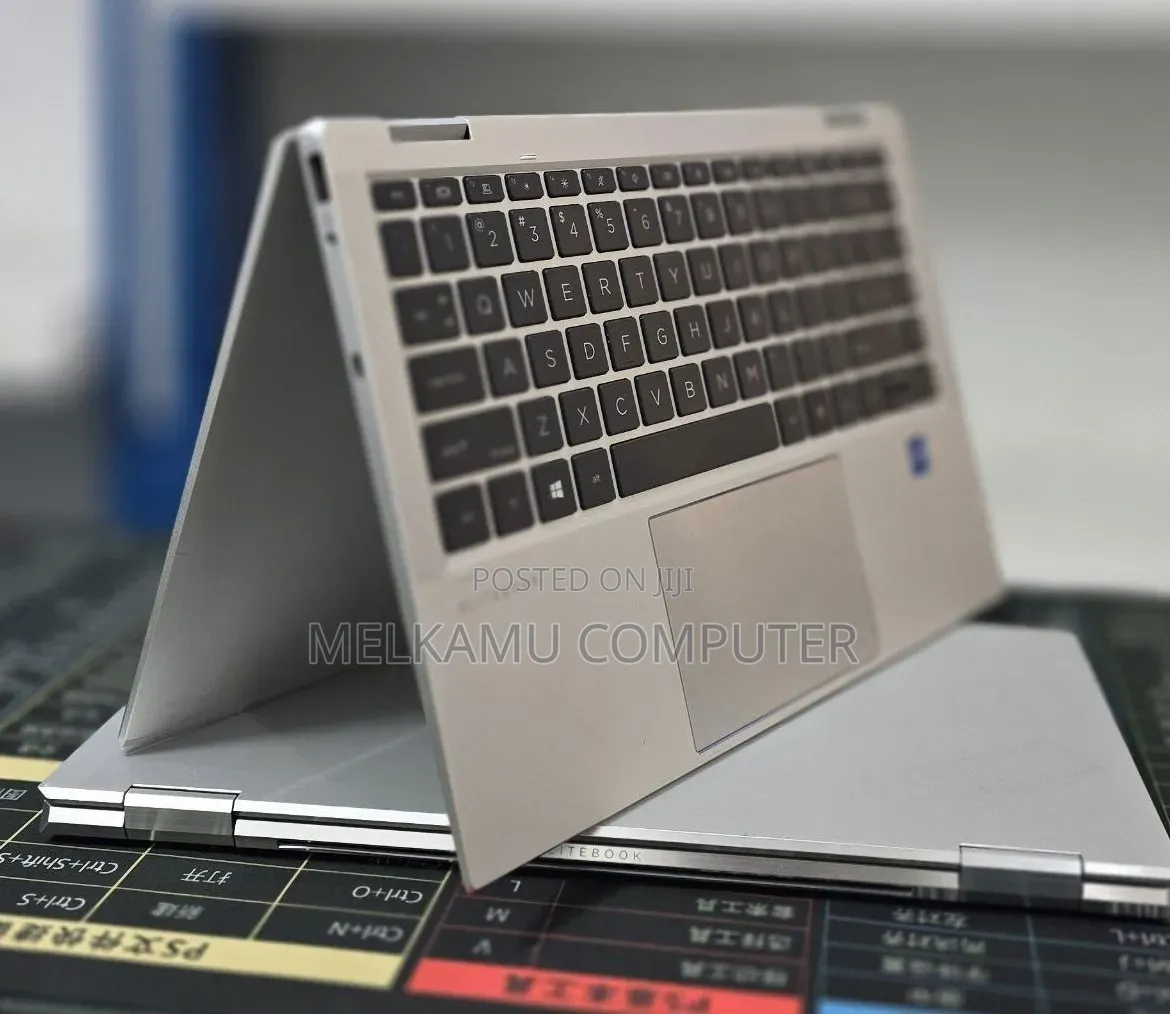 New Laptop HP EliteBook 1040 G8 16GB Intel Core i7 SSD 512GB