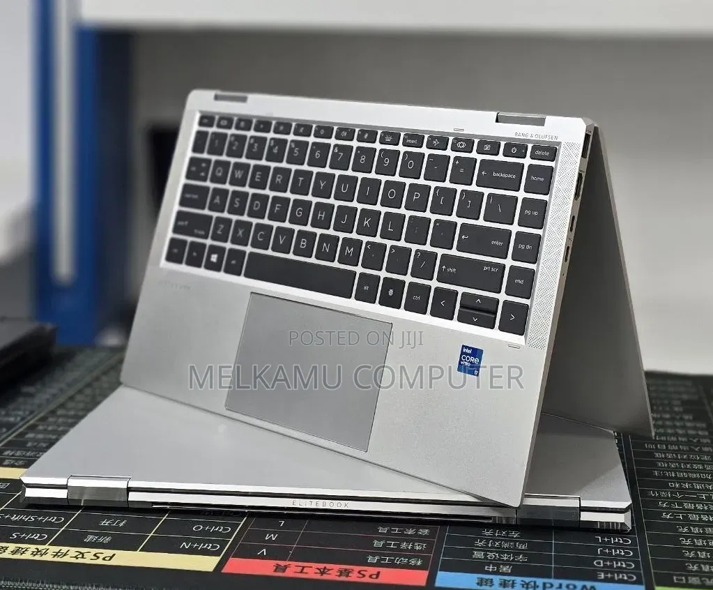 New Laptop HP EliteBook 1040 G8 16GB Intel Core i7 SSD 512GB