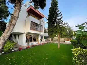 8bdrm House in Bole for rent