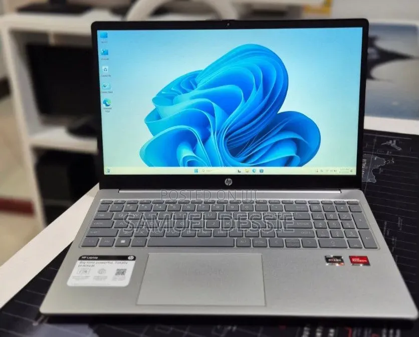 New Laptop HP Stream Notebook 16GB AMD Ryzen 5 SSD 256GB