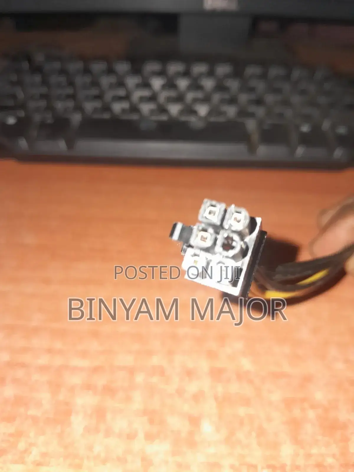 6 Pin to Sata Cable