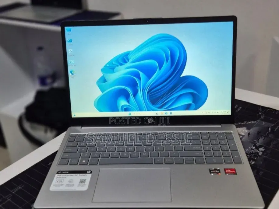 New Laptop HP Stream Notebook 16GB AMD Ryzen 5 SSD 256GB