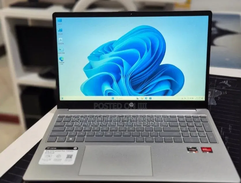 New Laptop HP Stream Notebook 16GB AMD Ryzen 5 SSD 256GB
