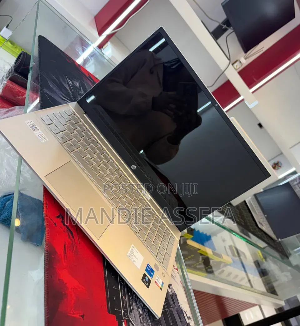 New Laptop HP Pavilion 15 16GB Intel Core i7 SSD 512GB