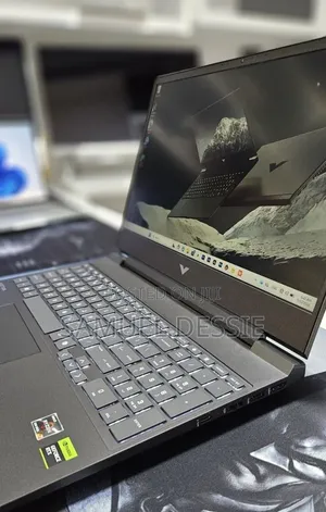New Laptop HP Victus 15 16GB AMD Ryzen 7 SSD 512GB