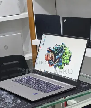 New Laptop HP ZBook Studio 16GB Intel Core i9 SSD 512GB