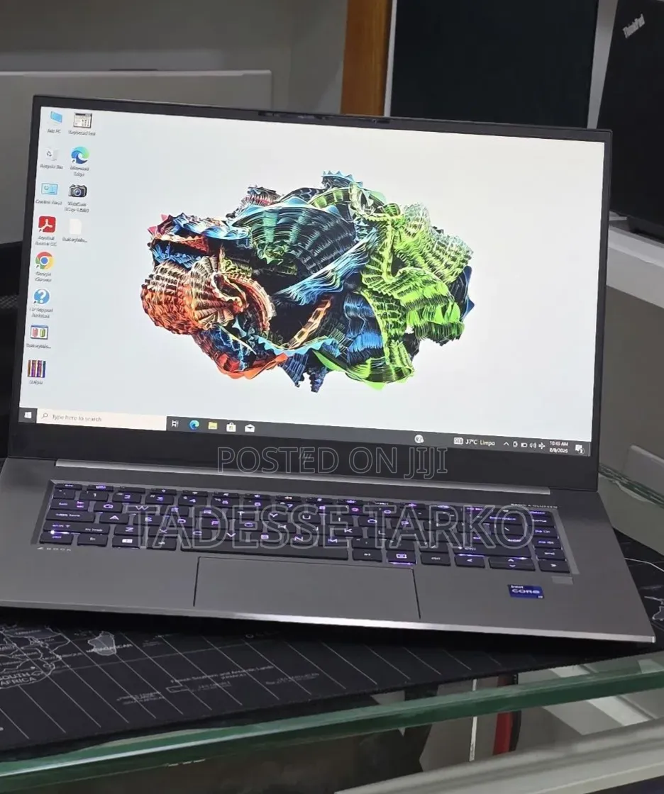 New Laptop HP ZBook Studio 16GB Intel Core i9 SSD 512GB
