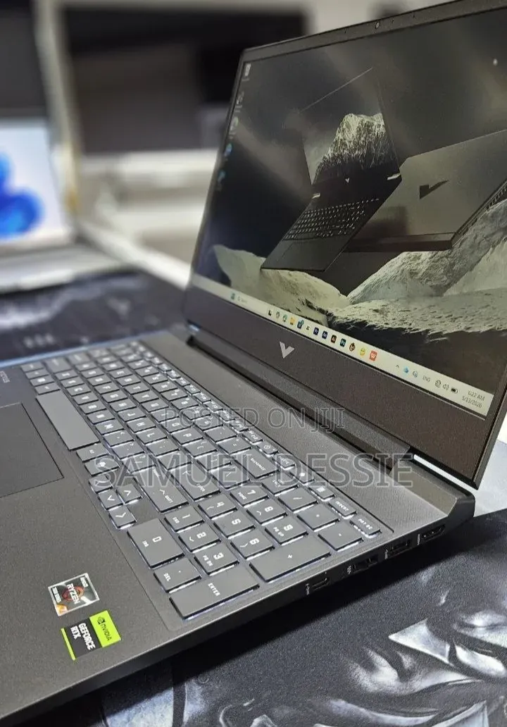 New Laptop HP Victus 15 16GB AMD Ryzen 7 SSD 512GB