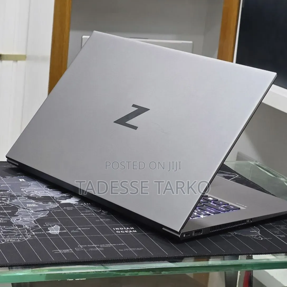 New Laptop HP ZBook Studio 16GB Intel Core i9 SSD 512GB