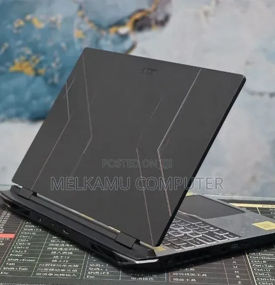 New Laptop Acer Nitro V 15 16GB Intel Core i9 SSD 512GB