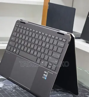 New Laptop HP Spectra 13 16GB Intel Core i7 SSD 512GB