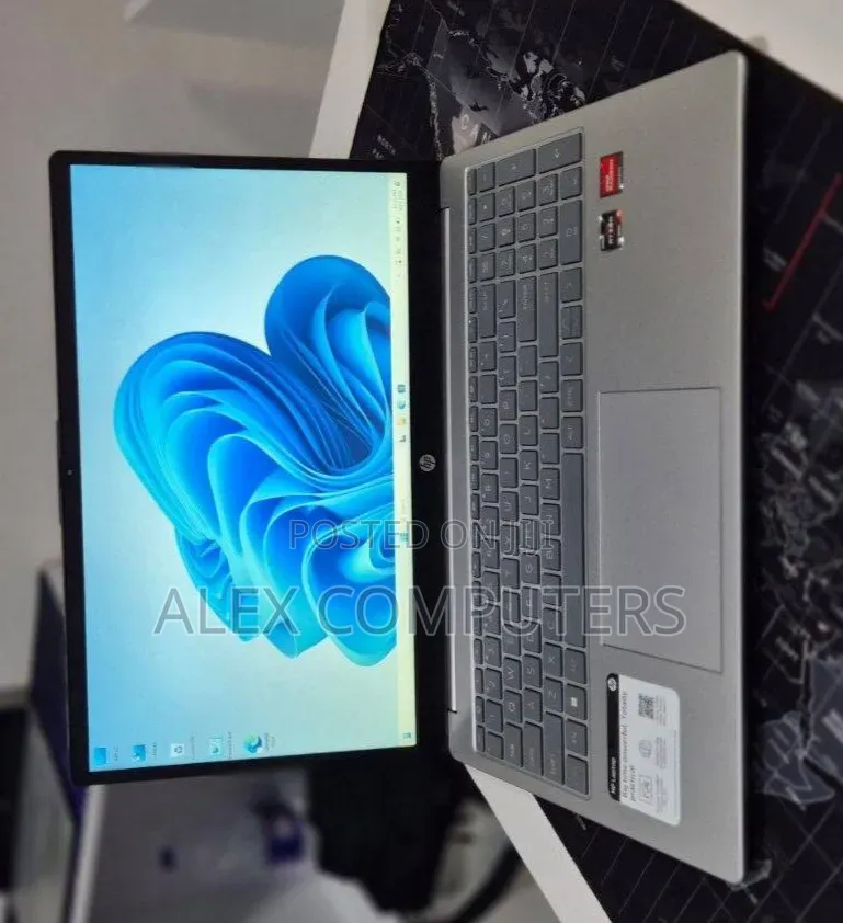 New Laptop HP Stream Notebook 16GB AMD Ryzen 5 SSD 256GB