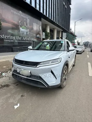 BYD Yuan Up 2025 Silver