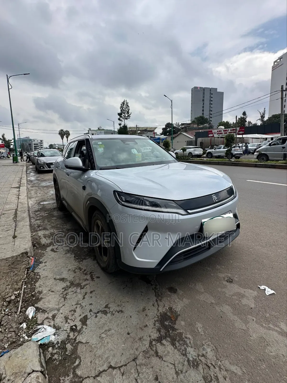 BYD Yuan Up 2025 Silver