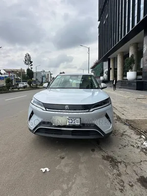 BYD Yuan Up 2025 Silver