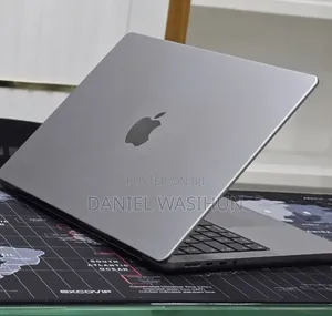 New Laptop Apple MacBook Pro 2021 M1 8GB Apple M1 Pro SSD 256GB