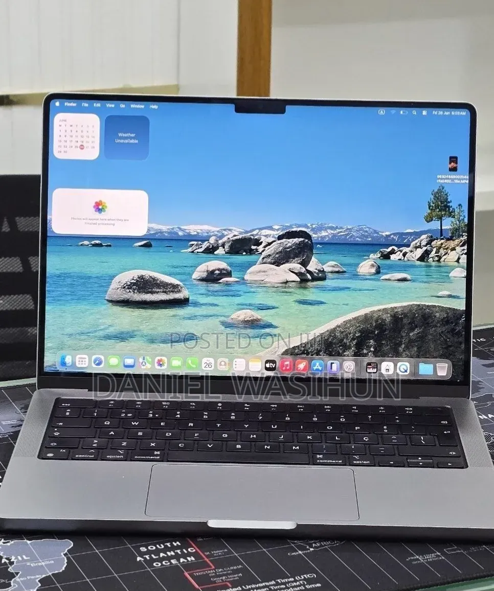 New Laptop Apple MacBook Pro 2021 M1 8GB Apple M1 Pro SSD 256GB