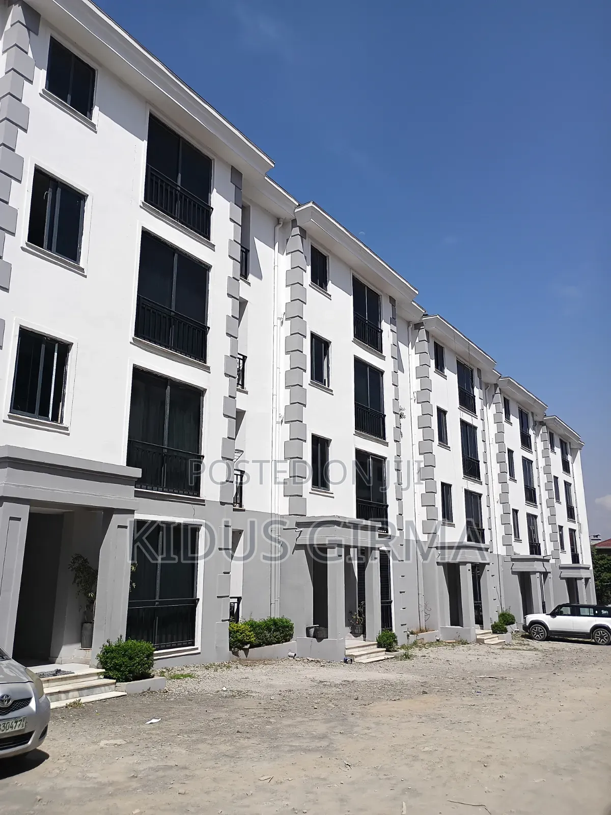 Furnished 2bdrm Apartment in Kangaroo, Bole for sale
