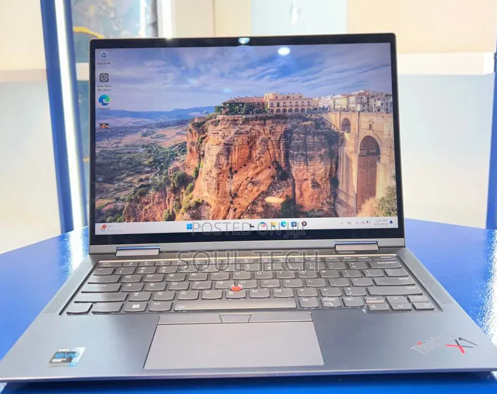 New Laptop Lenovo ThinkPad X1 Yoga 16GB Intel Core i7 SSD 512GB