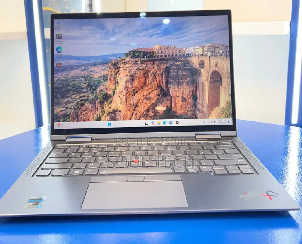 New Laptop Lenovo ThinkPad X1 Yoga 16GB Intel Core i7 SSD 512GB