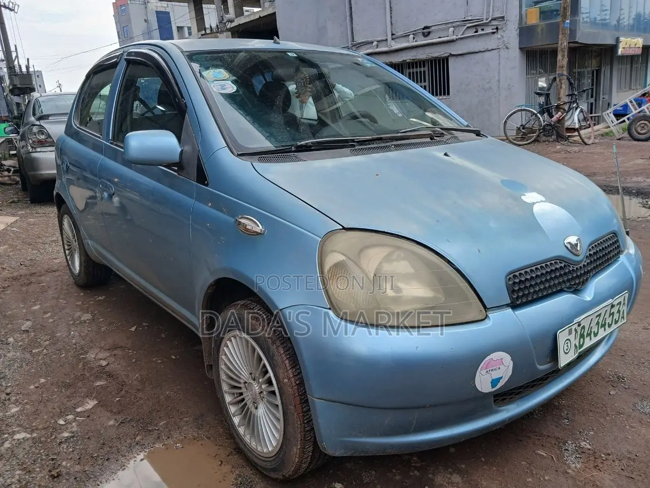 Toyota Vitz 2001 Blue