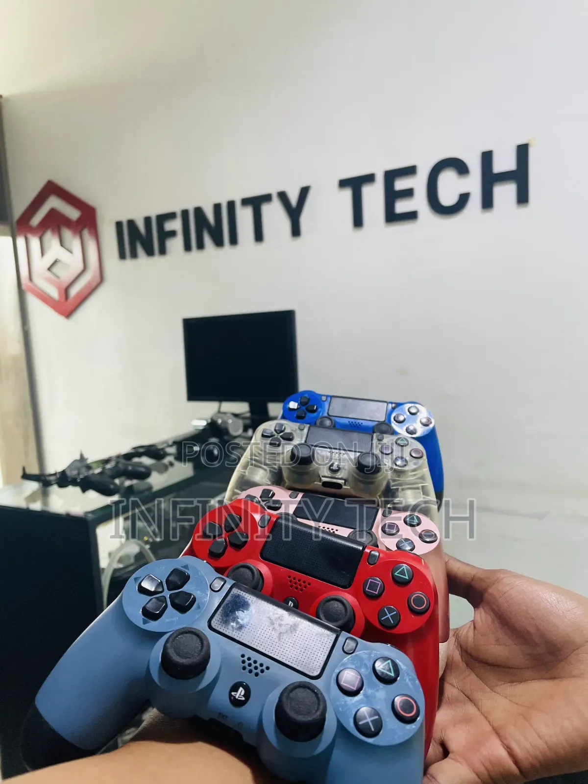 Ps4 Dubai Used Joystick Wholesale Retail