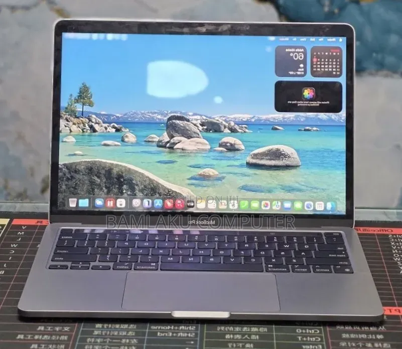 New Laptop Apple MacBook Pro 2022 M2 8GB Apple M2 SSD 512GB
