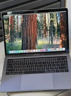 New Laptop Apple MacBook Pro 2019 16GB Intel Core i7 SSD 512GB