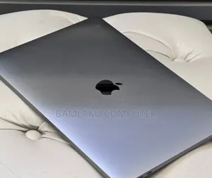 New Laptop Apple MacBook Pro 2019 16GB Intel Core i7 SSD 512GB