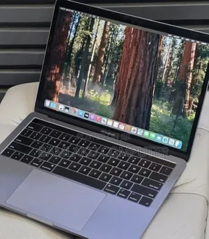 New Laptop Apple MacBook Pro 2019 16GB Intel Core i7 SSD 512GB