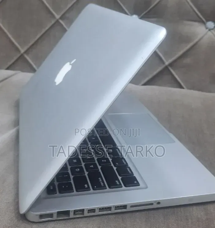 New Laptop Apple MacBook Pro 2012 4GB Intel Core i5 HDD 500GB