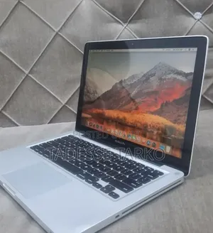 New Laptop Apple MacBook Pro 2012 4GB Intel Core i5 HDD 500GB