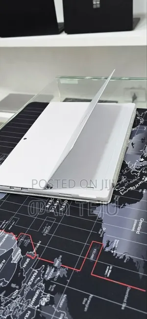 New Laptop Microsoft Surface Pro 6 8GB Intel Core i5 SSD 256GB