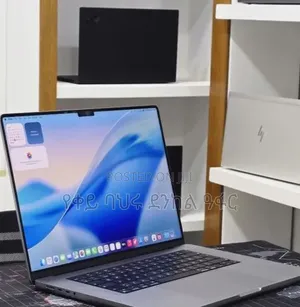 New Laptop Apple MacBook Pro 2021 M1 16GB Intel Core i7 SSD 512GB