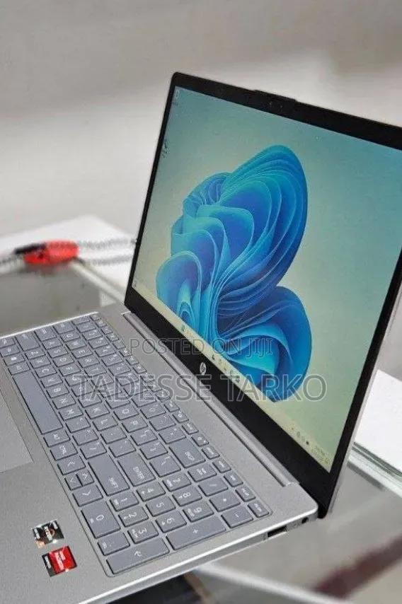 New Laptop HP Stream Notebook 16GB AMD Ryzen 5 SSD 256GB