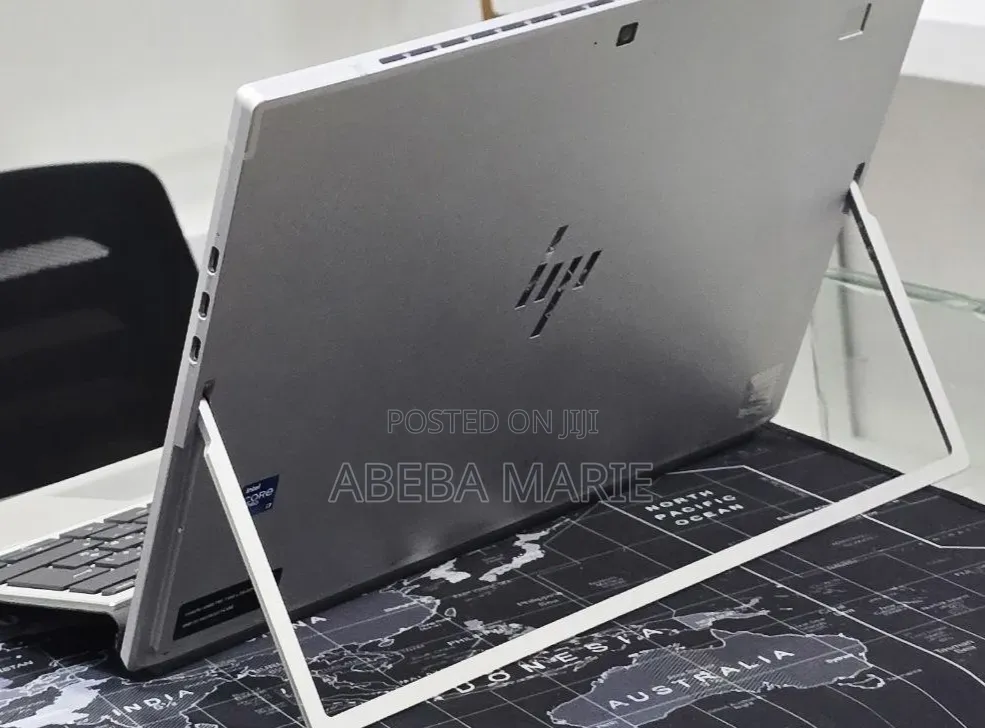 New Laptop HP Elite X2 G8 8GB Intel Core i5 SSD 256GB