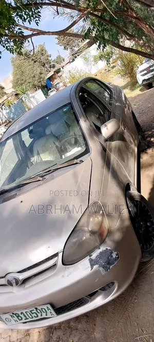 Toyota Platz 1.0 FWD 2005 Silver