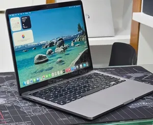 New Laptop Apple MacBook Pro 2022 M2 8GB Apple M2 SSD 256GB