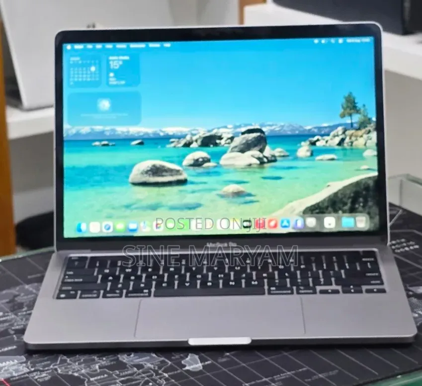 New Laptop Apple MacBook Pro 2022 M2 8GB Apple M2 SSD 256GB