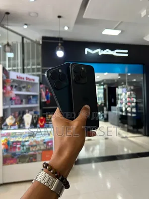 New Apple iPhone 15 Pro Max 256 GB Black