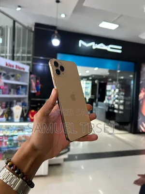 New Apple iPhone 11 Pro Max 64 GB Gold