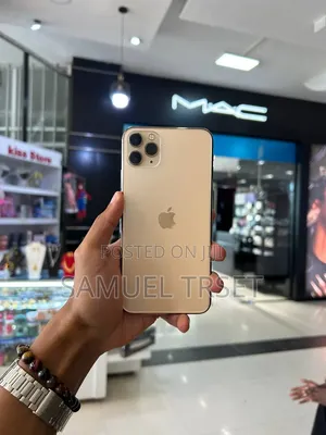 New Apple iPhone 11 Pro Max 64 GB Gold