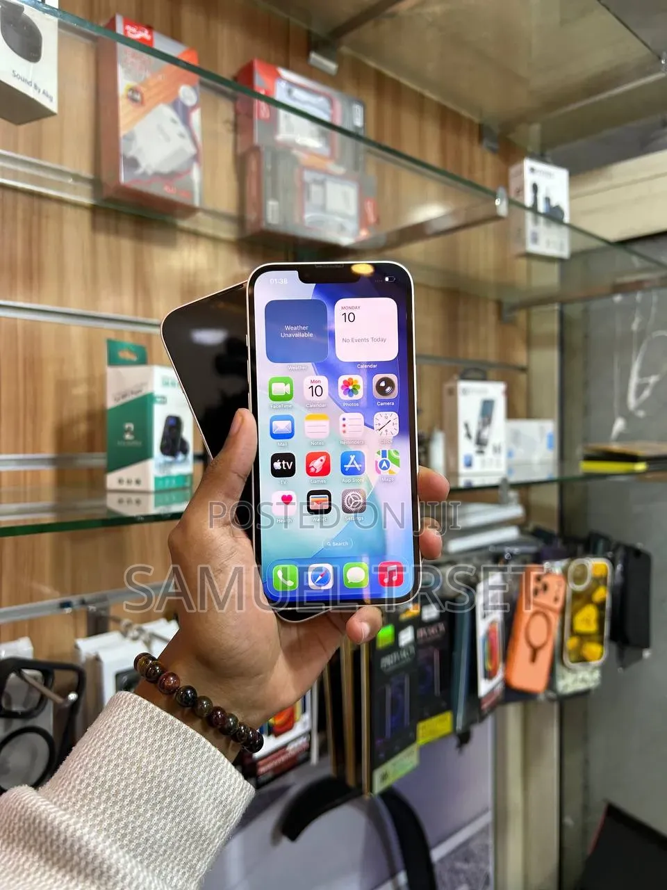 New Apple iPhone 13 128 GB White