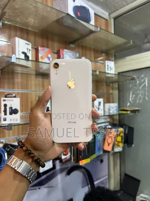 New Apple iPhone XR 64 GB White