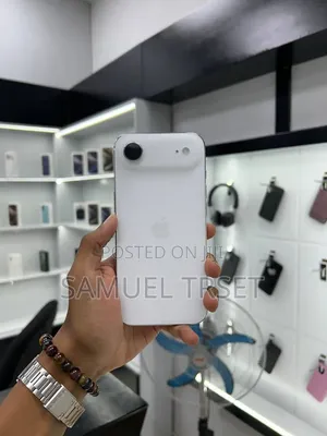 New Apple iPhone 17 256 GB White