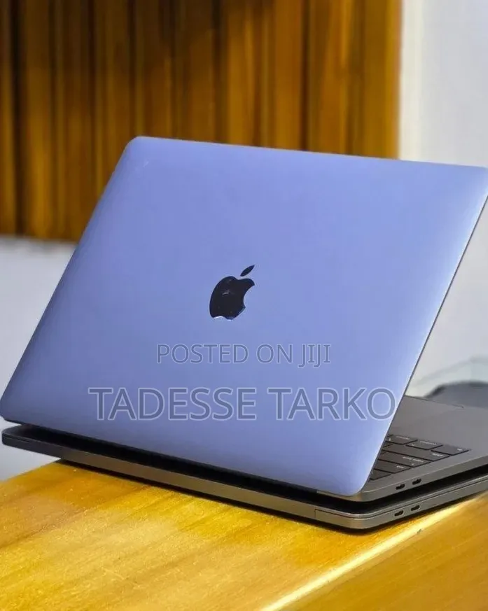 New Laptop Apple MacBook Pro 2019 16GB Intel Core i7 SSD 512GB
