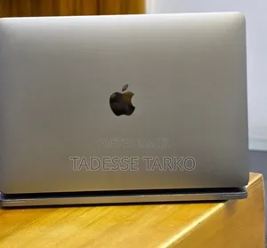 New Laptop Apple MacBook Pro 2019 16GB Intel Core i5 SSD 512GB