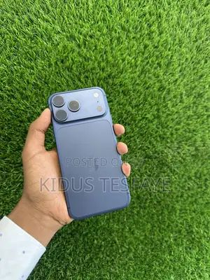 New Apple iPhone 17 Pro Max 256 GB Blue